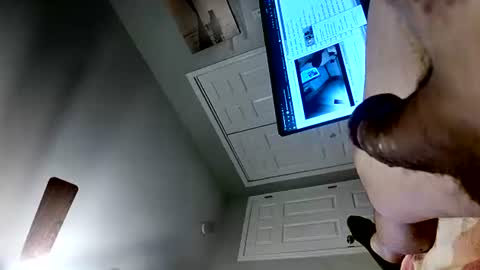 MikeHunt online show from May 6, 2026, 1:36 am