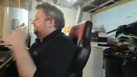 Snapshot of mikejws chatting on October 3, 2025, 6:16 pm mikejws online show from October 3, 2025, 6:16 pm