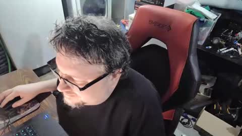 Snapshot of mikejws chatting on October 26, 2025, 5:19 pm mikejws online show from October 26, 2025, 5:19 pm