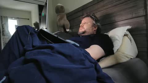 mikejws online show from November 12, 2025, 8:19 pm