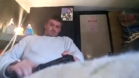 mikemike11k online show from January 3, 2025, 5:42 pm