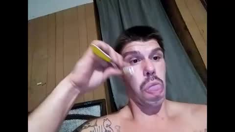 mikemike11k online show from January 29, 2025, 4:26 am