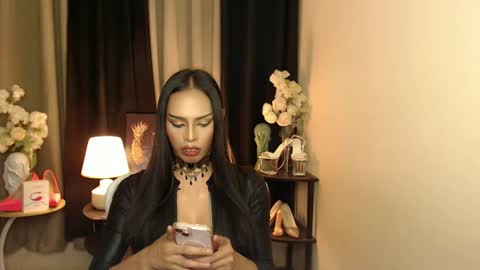 Mistress MikeyAlawi online show from January 14, 2025, 11:31 am