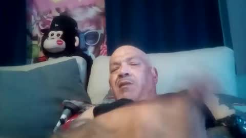 mikeyballer52 online show from December 3, 2024, 5:53 am