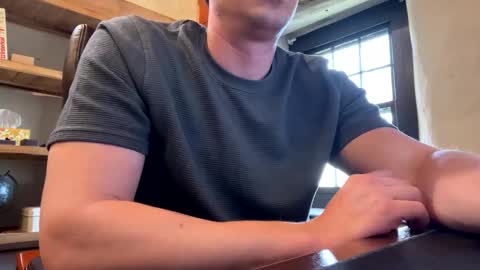 mikeydubs10 online show from April 1, 2026, 7:44 pm