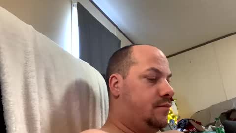 Snapshot of mikeylikesit2222 chatting on December 7, 2024, 8:38 pm mikeylikesit2222 online show from December 7, 2024, 8:38 pm