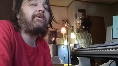 Snapshot of mikeylikesit38 chatting on January 1, 2025, 9:41 pm Mikey online show from January 1, 2025, 9:41 pm