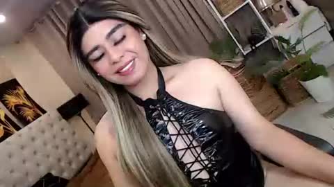 Snapshot of mikha_sensual chatting on February 13, 2026, 8:27 pm Theresa Luna online show from February 13, 2026, 8:27 pm