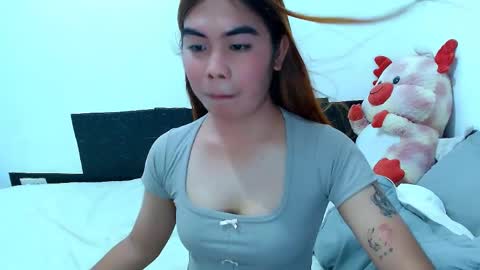 Mikhayla online show from May 4, 2026, 4:19 am