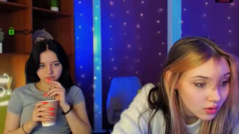 miki_ti online show from November 23, 2025, 9:09 am