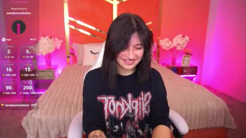 Miki online show from September 22, 2025, 10:12 pm