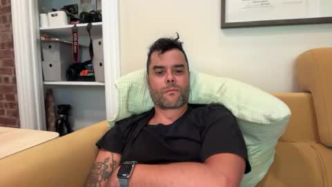 mikitis81 online show from July 4, 2026, 3:13 am
