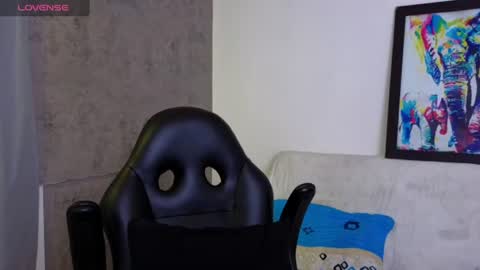 Snapshot of mikke_love chatting on June 13, 2026, 1:31 pm MIKKE online show from June 13, 2026, 1:31 pm