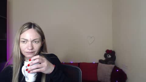 Snapshot of mikkey_mouse8 chatting on April 23, 2026, 8:44 pm Adalina online show from April 23, 2026, 8:44 pm