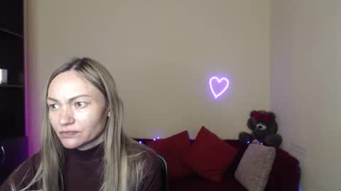 Snapshot of mikkey_mouse8 chatting on April 28, 2026, 11:26 am Adalina online show from April 28, 2026, 11:26 am