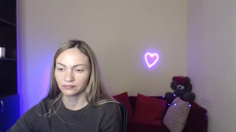 Snapshot of mikkey_mouse8 chatting on May 9, 2026, 11:26 am Adalina online show from May 9, 2026, 11:26 am
