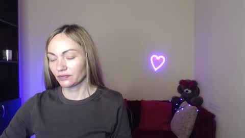 Snapshot of mikkey_mouse8 chatting on May 14, 2026, 11:28 am Adalina online show from May 14, 2026, 11:28 am