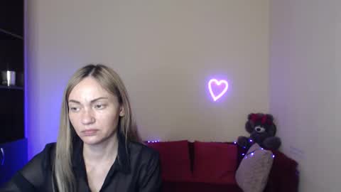 Snapshot of mikkey_mouse8 chatting on May 16, 2026, 10:36 am Adalina online show from May 16, 2026, 10:36 am