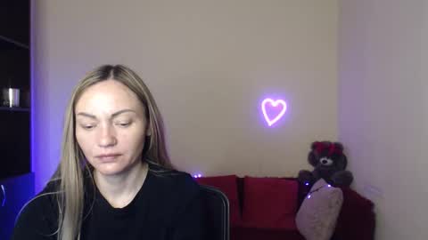 Snapshot of mikkey_mouse8 chatting on May 19, 2026, 11:27 am Adalina online show from May 19, 2026, 11:27 am