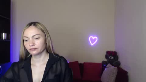 Snapshot of mikkey_mouse8 chatting on May 28, 2026, 11:29 am Adalina online show from May 28, 2026, 11:29 am