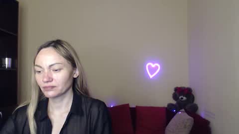 Snapshot of mikkey_mouse8 chatting on June 2, 2026, 11:23 am Adalina online show from June 2, 2026, 11:23 am