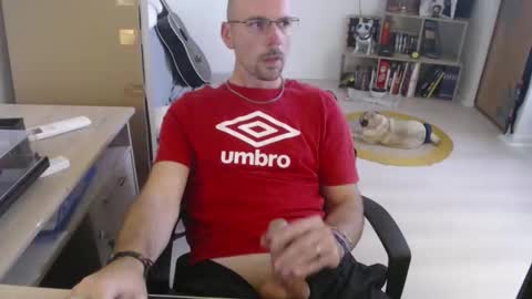 mikmik91 online show from October 14, 2025, 3:13 pm