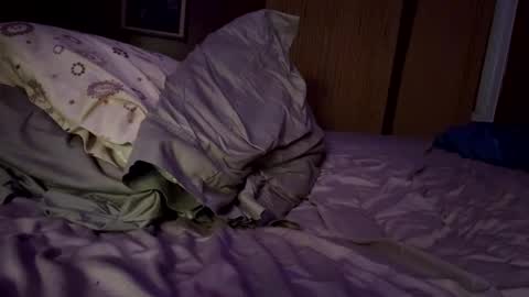 Snapshot of mil8207 chatting on September 14, 2025, 9:52 am mil8207 online show from September 14, 2025, 9:52 am