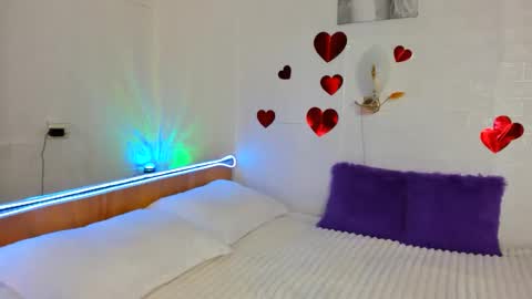 MILA online show from May 20, 2026, 5:13 am