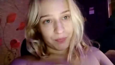 Mila 420 online show from December 17, 2025, 7:53 pm