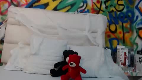 Snapshot of mila_adamss chatting on October 22, 2025, 11:21 am mila_adamss online show from October 22, 2025, 11:21 am