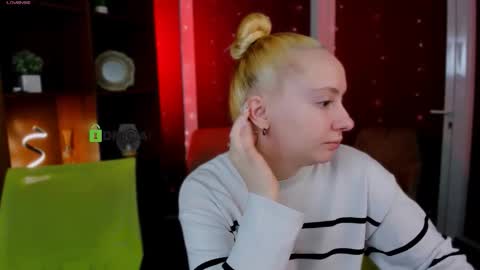 mila_glow online show from December 22, 2025, 5:48 am