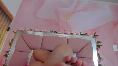 Snapshot of mila_grace_ chatting on June 23, 2026, 6:39 pm mila_grace_ online show from June 23, 2026, 6:39 pm
