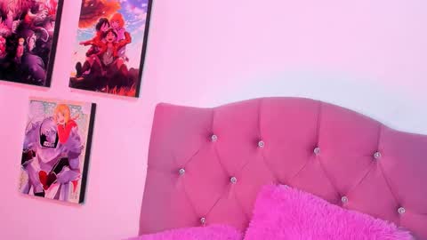Snapshot of mila_nixon01 chatting on September 18, 2025, 6:10 pm MILA online show from September 18, 2025, 6:10 pm