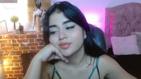 mila_quin online show from March 28, 2026, 8:08 pm