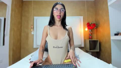 Snapshot of milaa_petite chatting on February 7, 2026, 9:07 pm online show from February 7, 2026, 9:07 pm