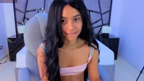 milaa_star online show from July 1, 2026, 4:03 am