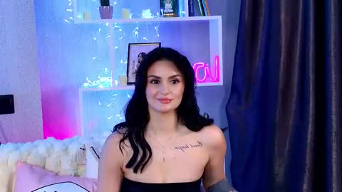 Mila online show from March 19, 2026, 1:48 pm