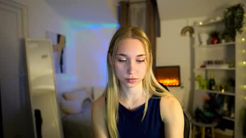 Snapshot of milabunny1 chatting on January 14, 2026, 11:16 am MilaBunny1 online show from January 14, 2026, 11:16 am