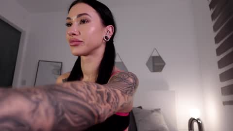 Snapshot of miladenver chatting on March 13, 2026, 10:38 pm Mila online show from March 13, 2026, 10:38 pm