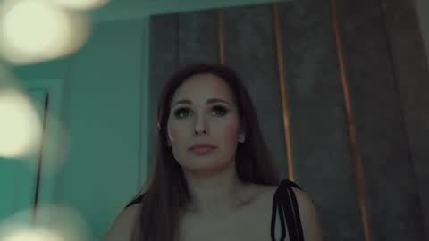        online show from November 25, 2025, 5:46 pm