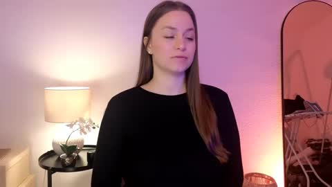 Mila Fleur online show from February 15, 2025, 9:05 am