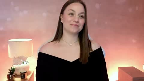 Mila Fleur online show from April 8, 2026, 2:28 pm