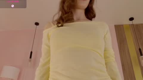 Snapshot of milalavson chatting on June 19, 2026, 5:23 am Mila online show from June 19, 2026, 5:23 am
