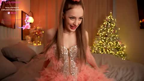 Mila online show from January 11, 2026, 3:22 am