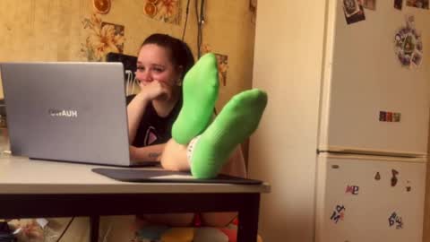 milamisss online show from May 26, 2026, 12:23 pm