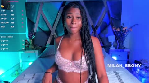 Snapshot of milan_ebony chatting on January 22, 2025, 11:12 am Milan online show from January 22, 2025, 11:12 am