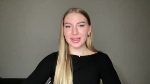 Snapshot of milanaaa_ chatting on January 9, 2025, 7:08 pm Milana online show from January 9, 2025, 7:08 pm