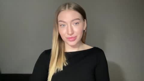 Snapshot of milanaaa_ chatting on January 29, 2025, 11:51 am Milana online show from January 29, 2025, 11:51 am