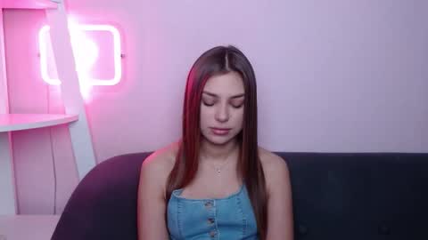 milanaangelas online show from February 21, 2026, 5:41 am