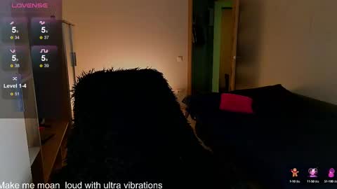 Lana online show from March 11, 2025, 9:26 pm